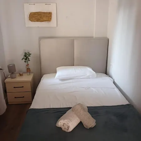 Spacious In A Trendy Neighborhood