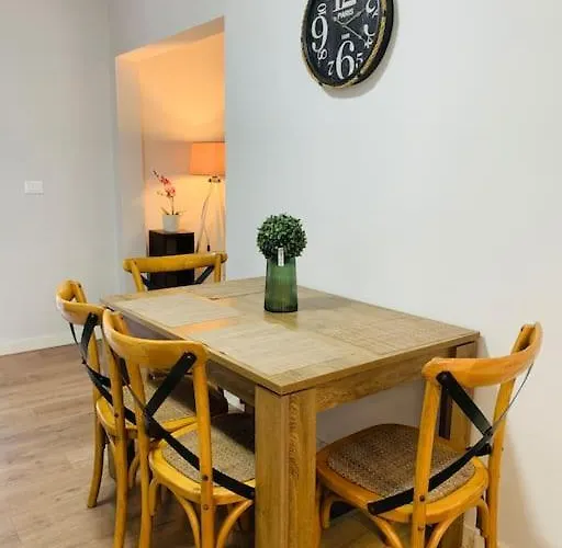 Spacious In A Trendy Neighborhood